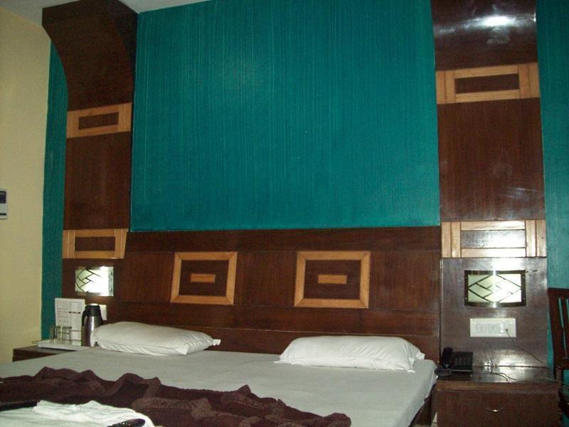 Hotel Golden Gate Neu-Delhi Exterior foto